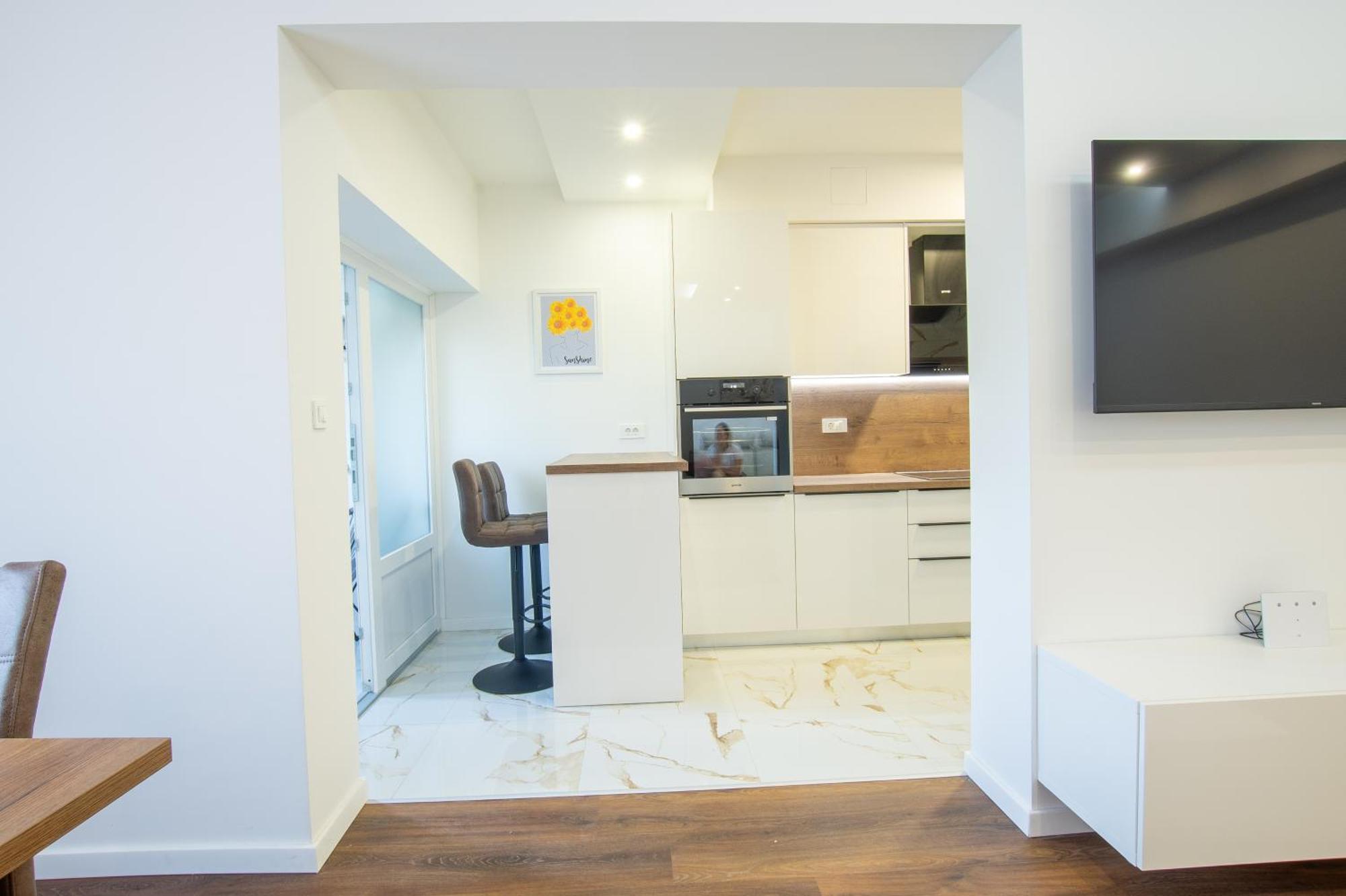 Apartman Valentina - Self Check In And Check Out Otocac Exterior photo