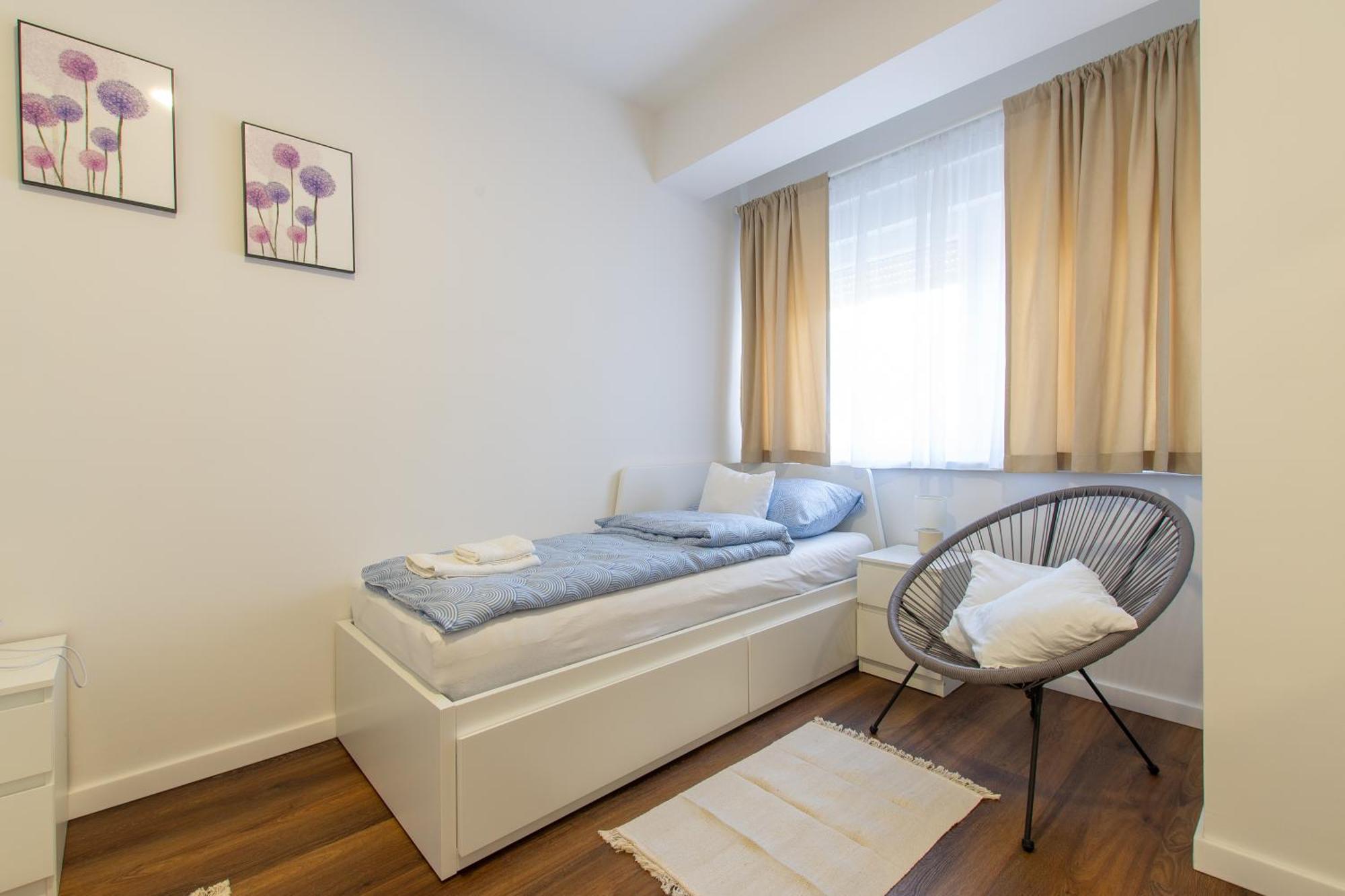 Apartman Valentina - Self Check In And Check Out Otocac Exterior photo